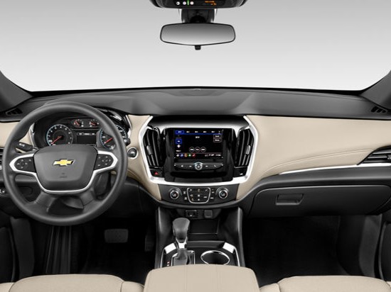 chevrolet_traverse_dashboard