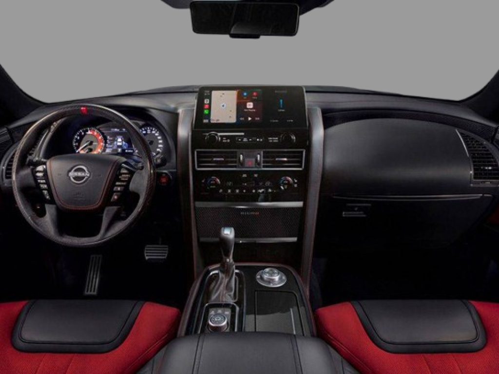 nissan-patrol-nismo-dashboard-view-452317-removebg-preview